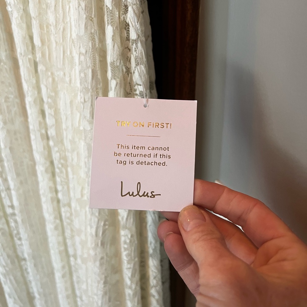 Lulu's Ivory Lace Maxi Dress - Picture 4 of 5